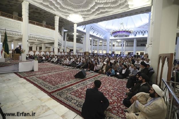 گزارش تصویری/ سخنرانی استاد انصاریان در حرم مطهر شاهچراغ شیراز